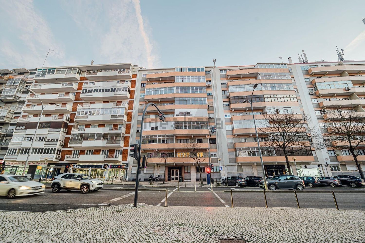 公寓 t3出售在Avenida Columbano Bordalo Pinheiro s/n - 视线
