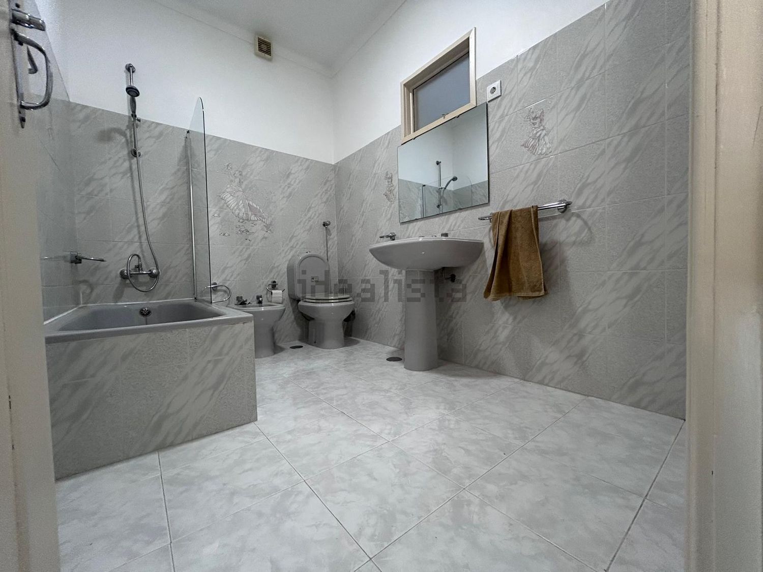 出租公寓 t2在Avenida Capitão João de Almeida Meleças, 67 b - 卫生间