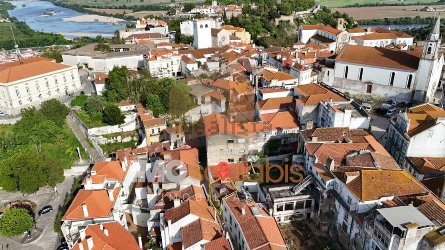小楼房或独栋别墅出售在Rua 15 de Março, 58 - 照片