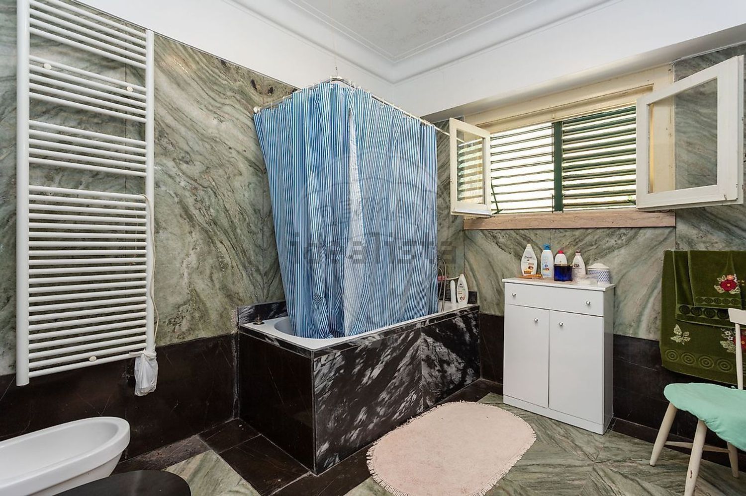 小楼房或独栋别墅出售在Avenida Almirante Gago Coutinho - 厨房