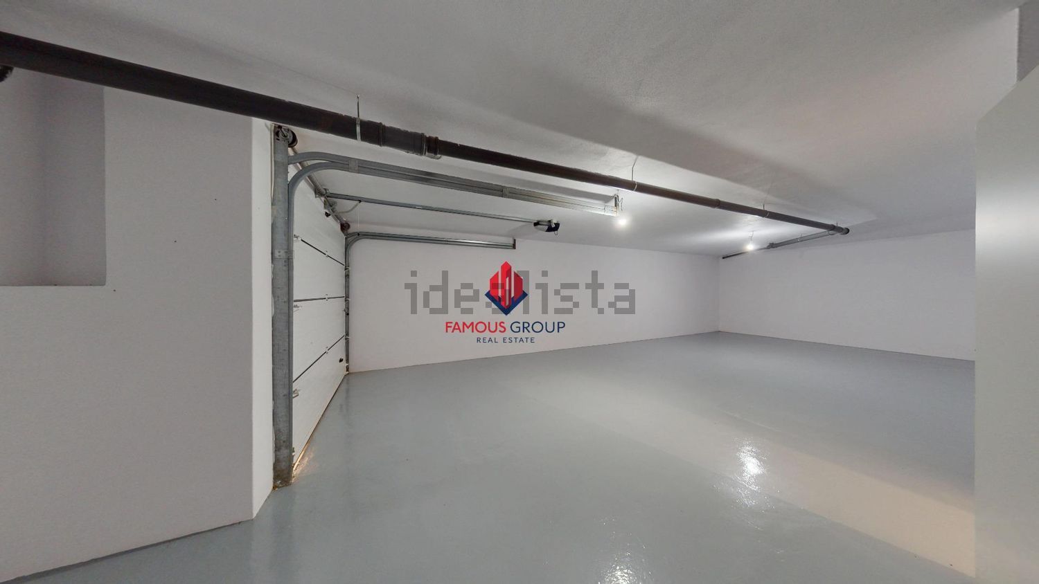 双拼别墅出售在Bela Vista - 停车位