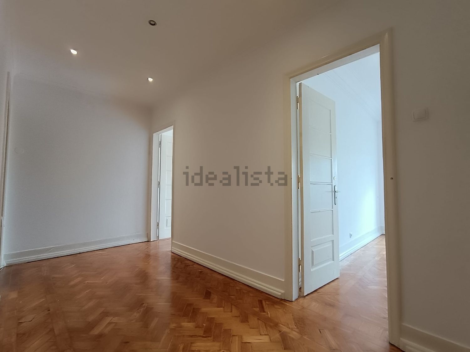 出租公寓 t5在Avenida de Berna, 35 - 前厅