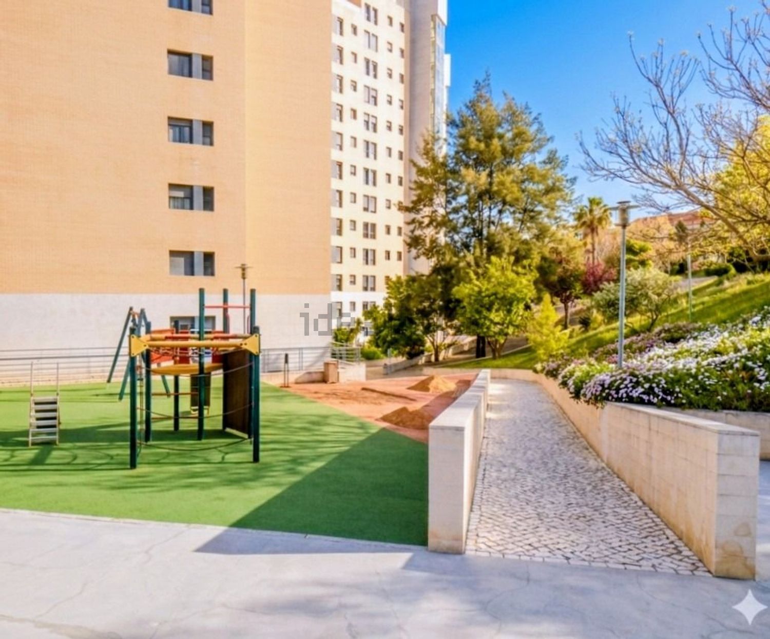 出租公寓 t2在Avenida Miguel Torga - 花园