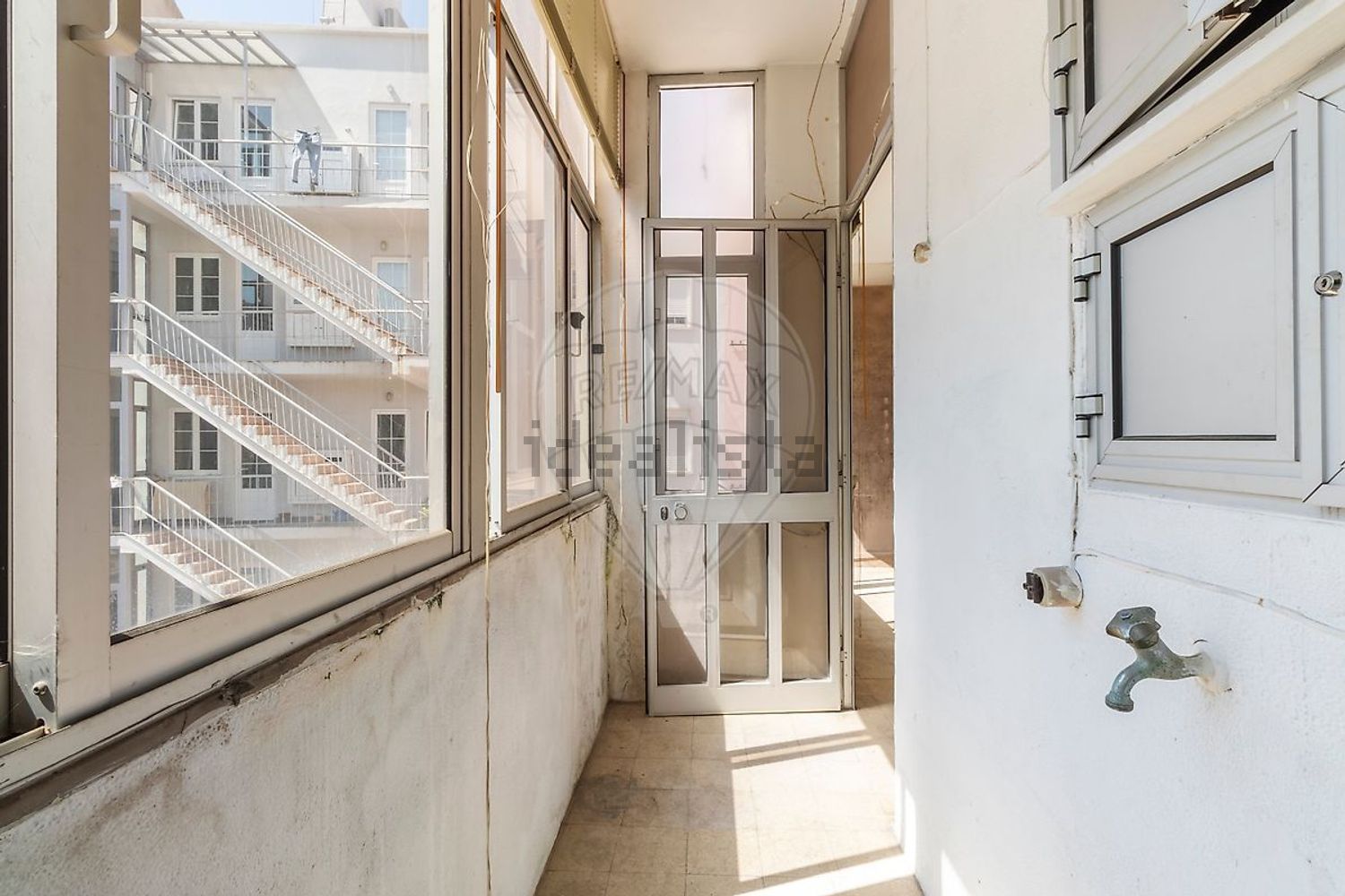 公寓 t3出售在Rua Oliveira Martins - 照片