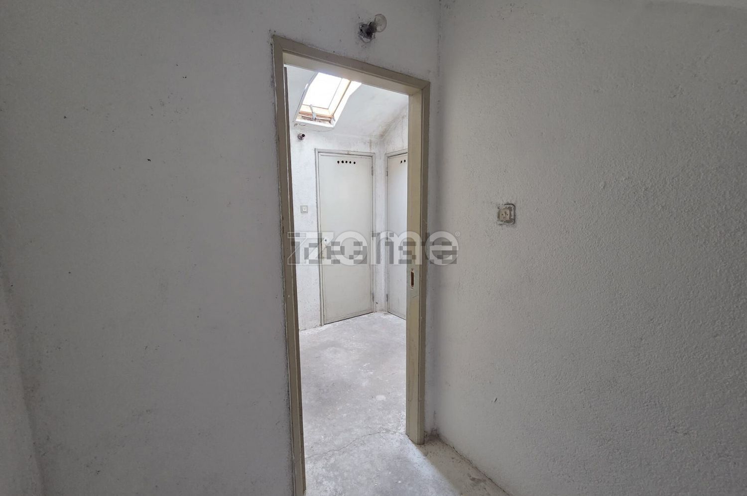 出租公寓 t2在Rua Amílcar Cabral, 3 - 仓库