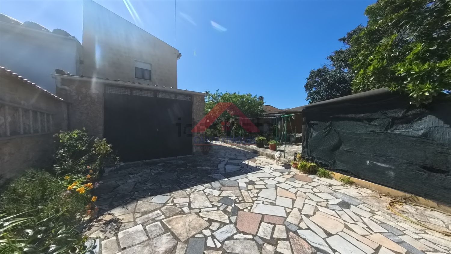 小楼房或独栋别墅出售在Vila Chã de Ourique - 院子