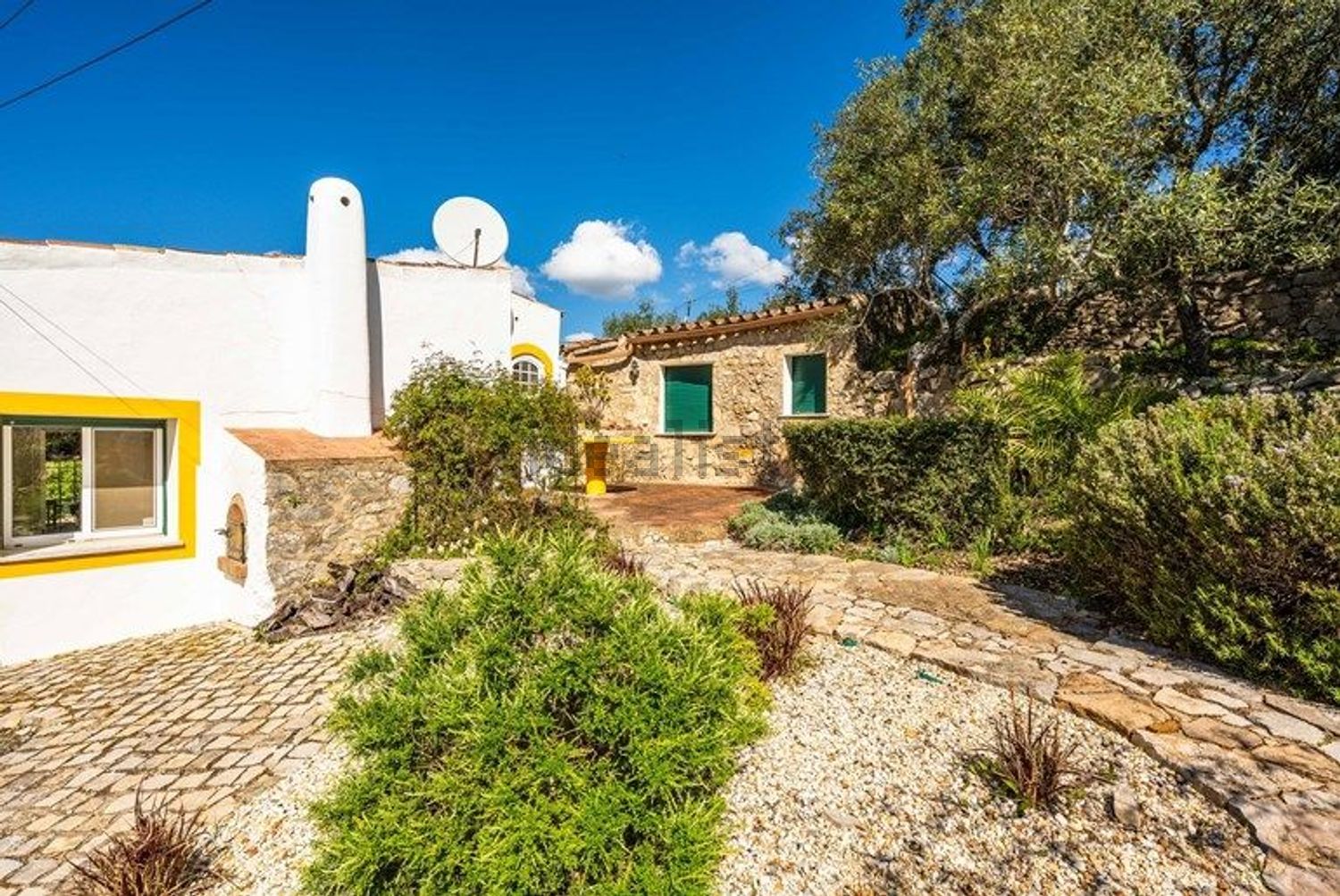 小楼房或独栋别墅出售在São Romão - Fonte do Touro - 外立面