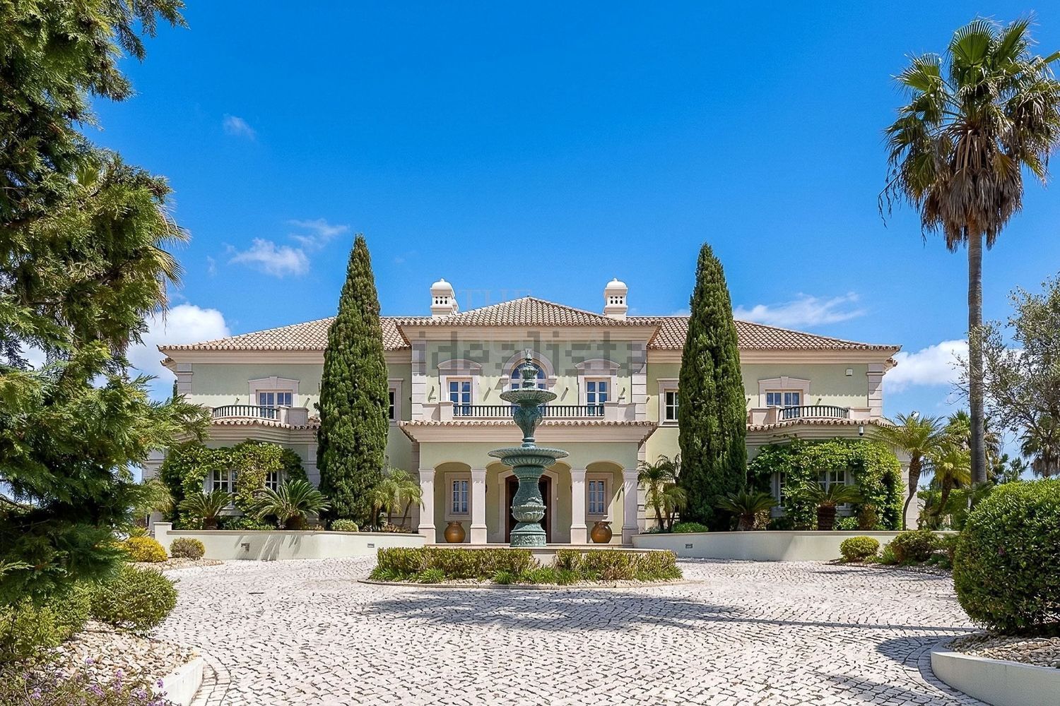 小楼房或别墅出售在Quinta do Lago - Pinheiros Altos - 外立面