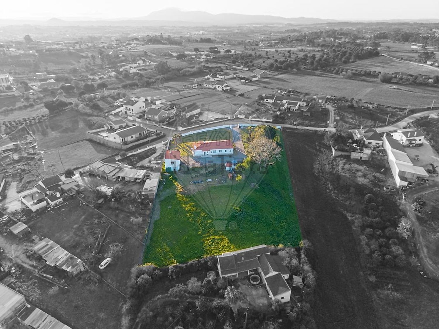 小楼房或独栋别墅出售在Estrada Sem Nome - 照片