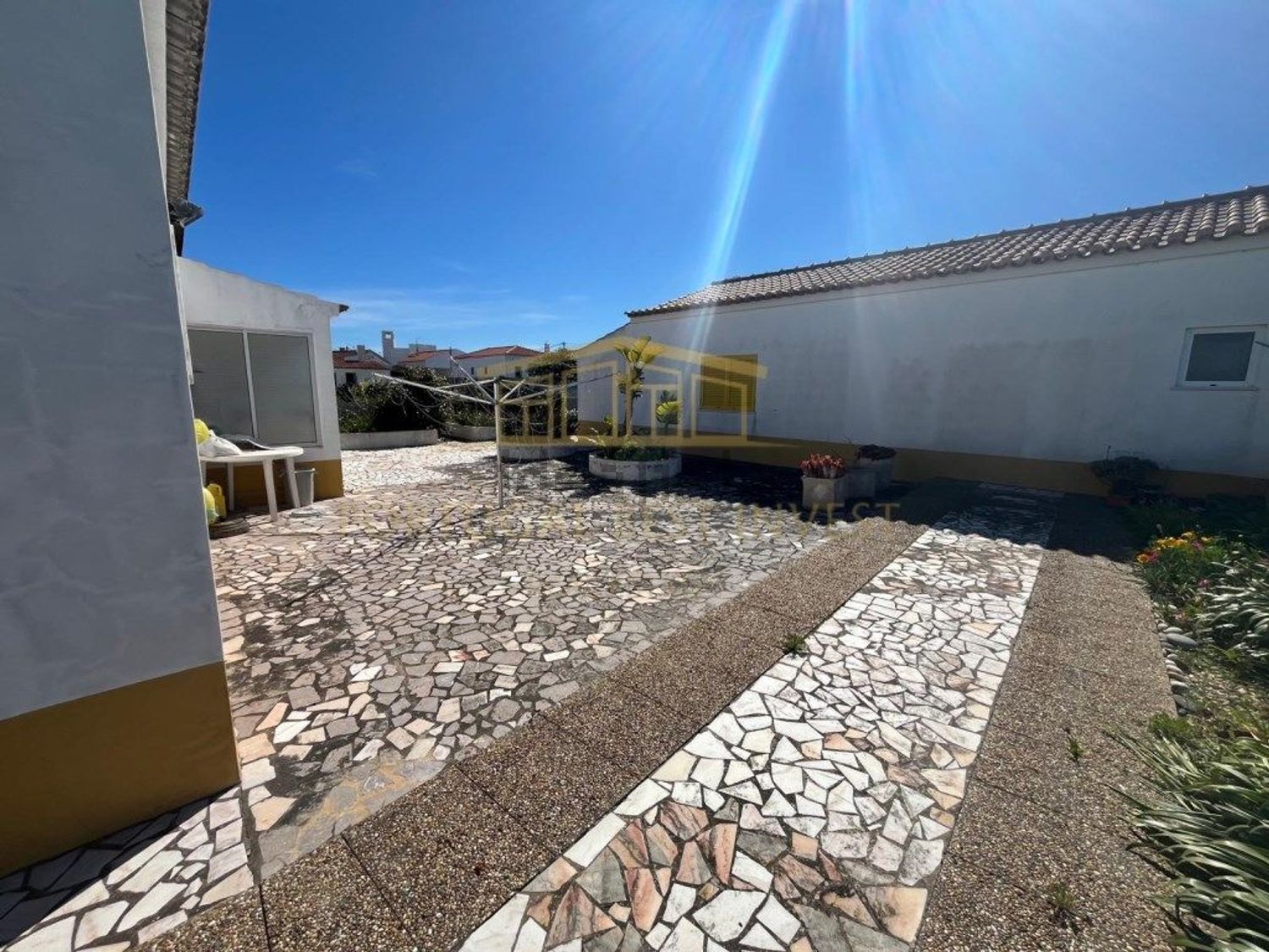 小楼房或独栋别墅出售在Rua das Pedras Pretas, 16 - 照片