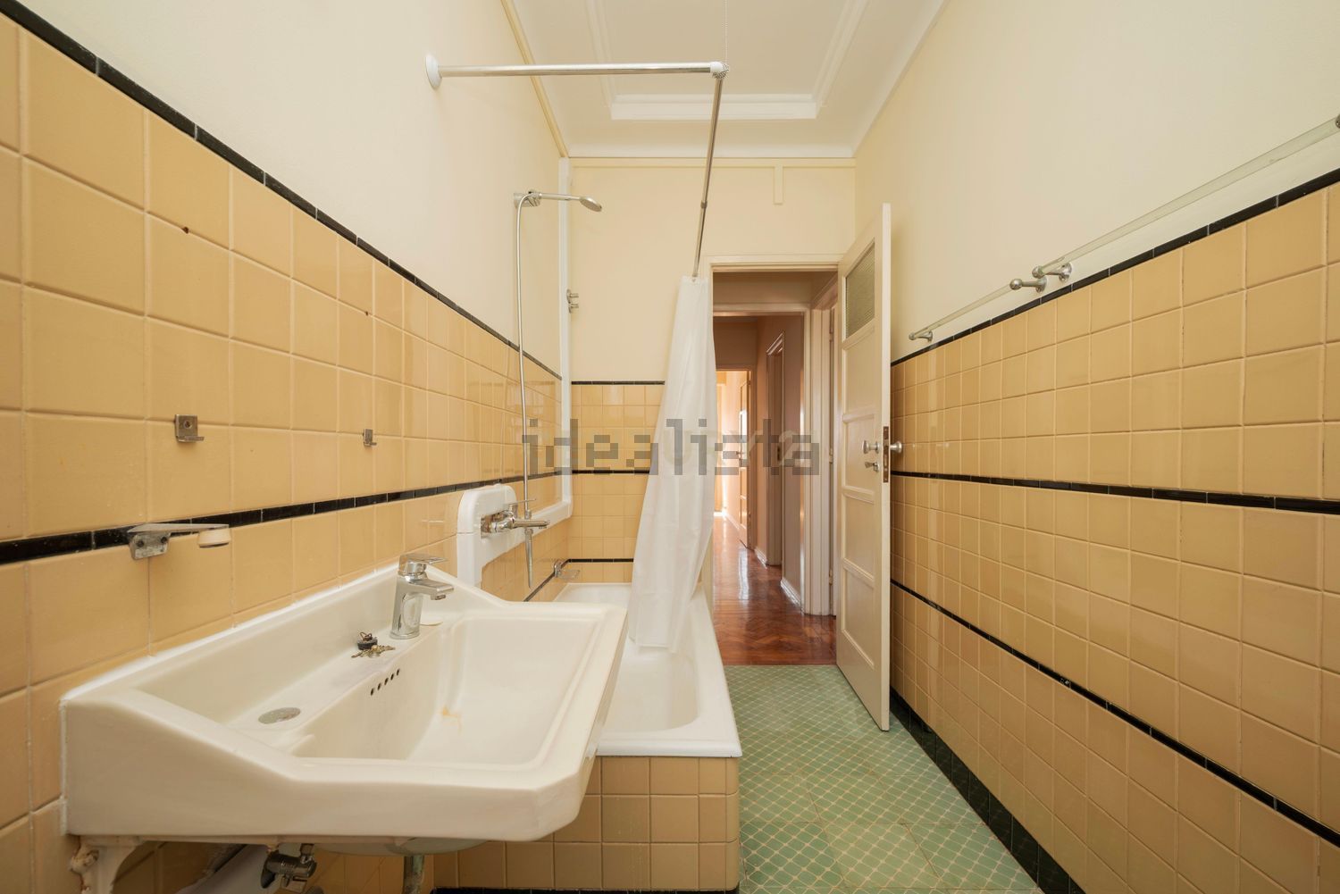 公寓 t2出售在Rua Gonçalves Crespo, 6 - 卫生间