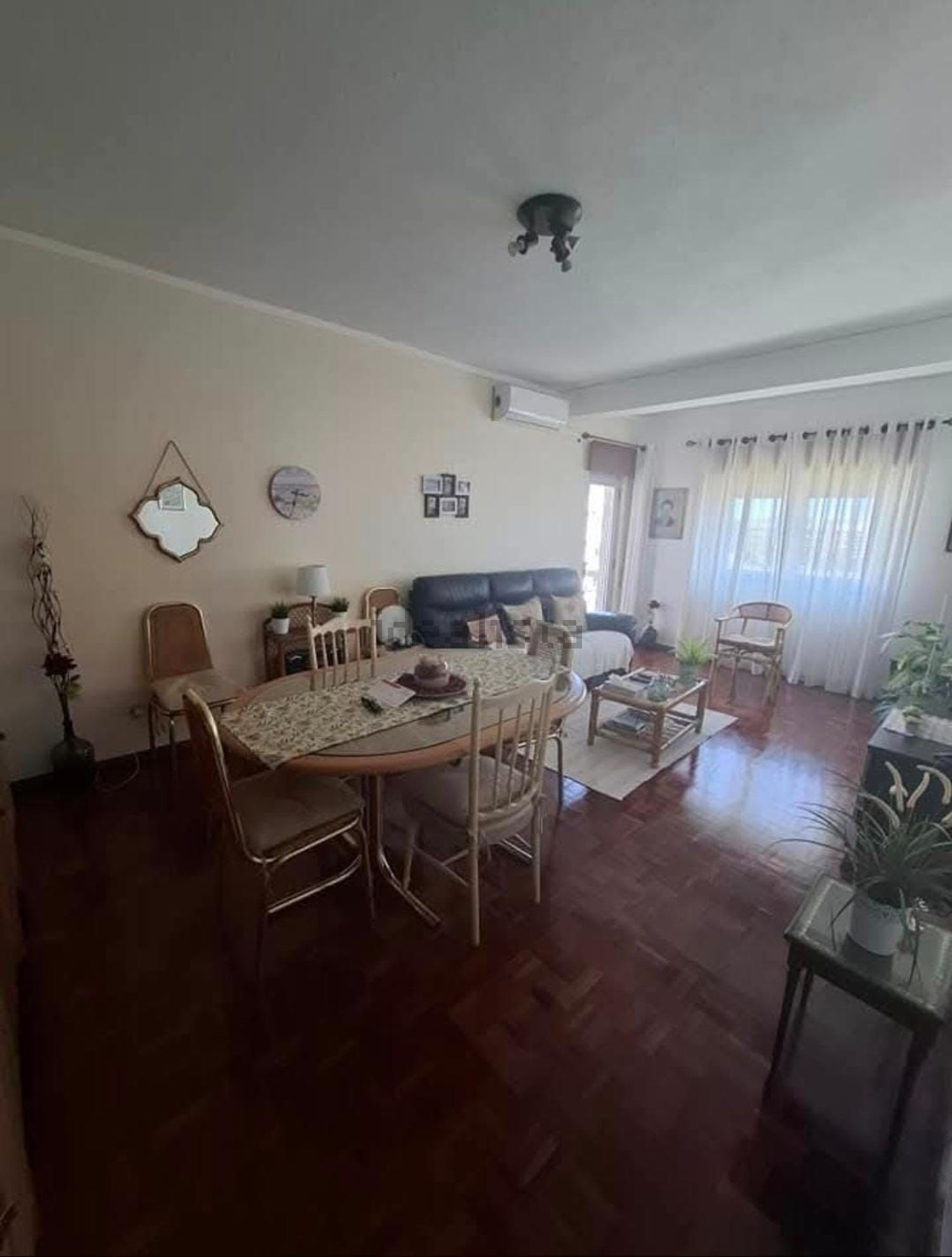 出租房间在Rua Dom Frei Joao de Faro, 42 - 客厅