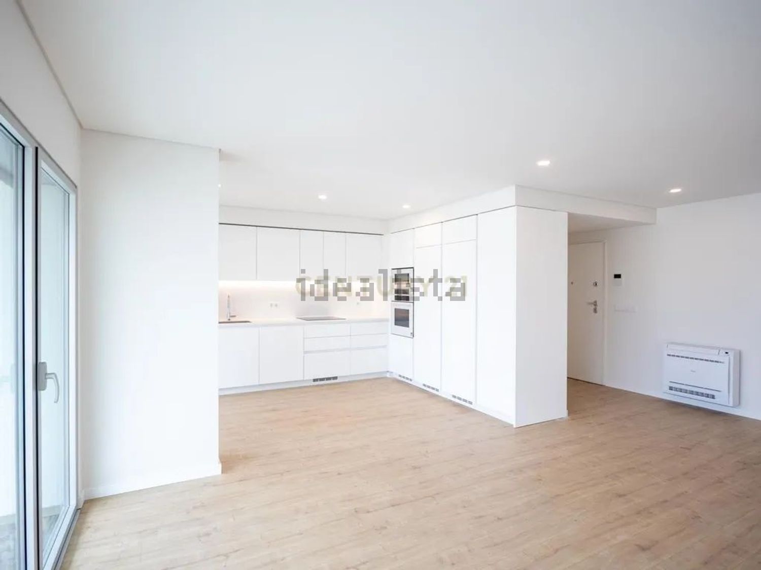 公寓 t2出售在Rua Sarmento de Beires, 47 - 居住