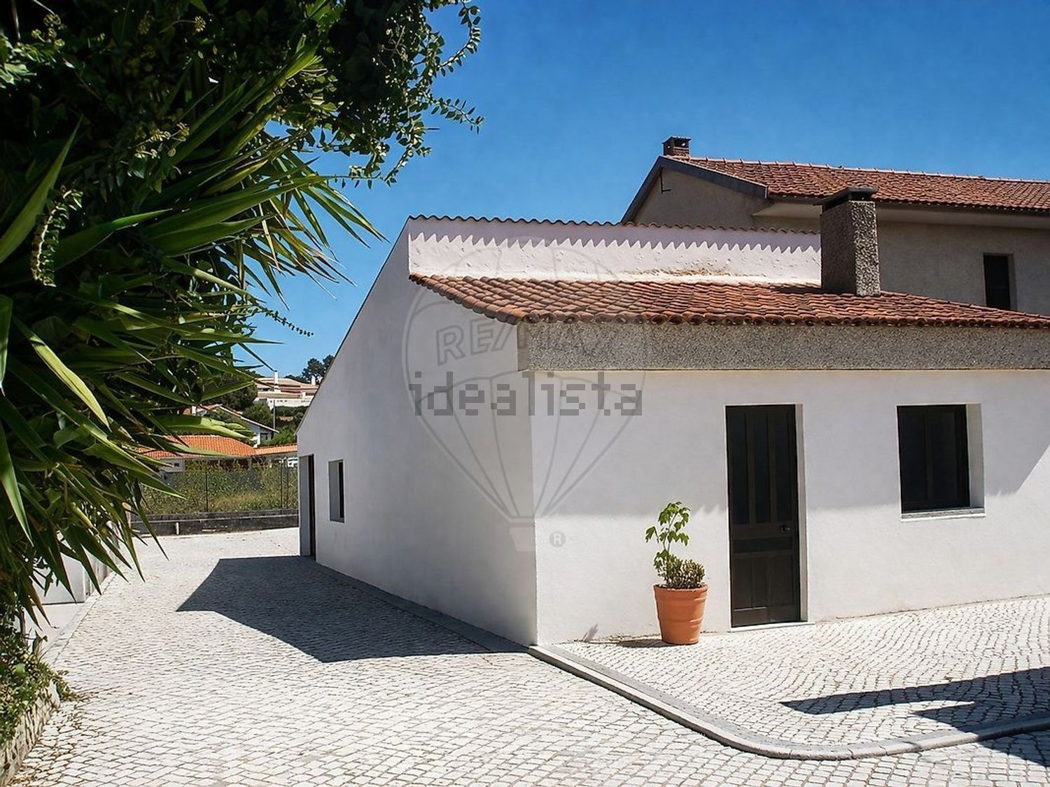 小楼房或独栋别墅出售在Avenida de Nossa Senhora de Fátima - 外立面