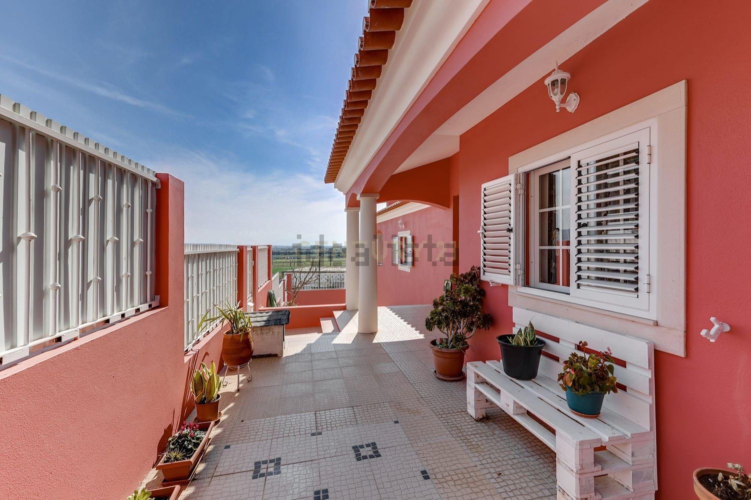 小楼房或独栋别墅出售Urbanização Quinta da Coutada, 14 - 阳台