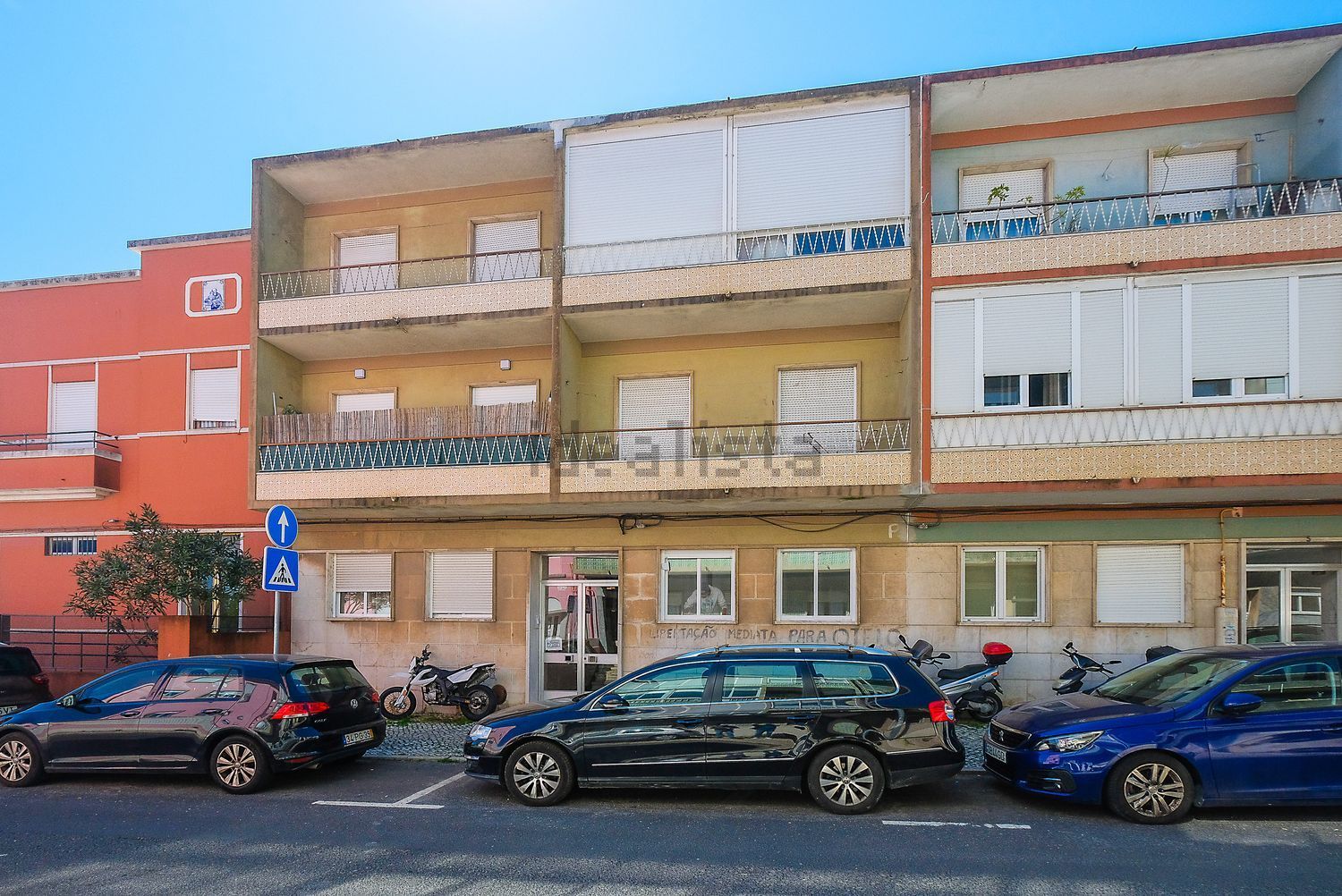 公寓 t2出售在Rua Gonçalves Zarco - 视线