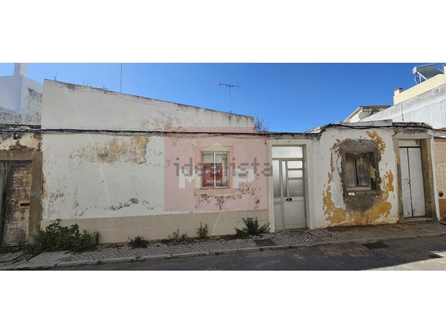 小楼房或独栋别墅出售在Travessa do Amâncio - 外立面