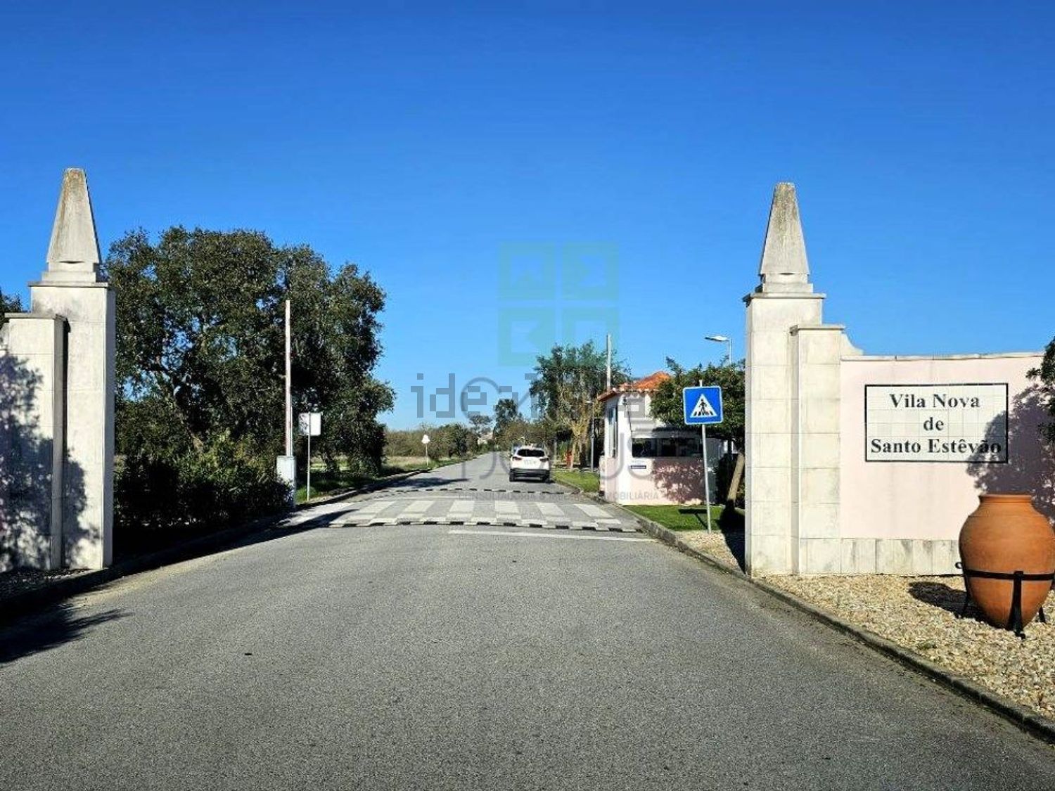 小楼房或独栋别墅出售在Rua de Santarém, 374 - 照片