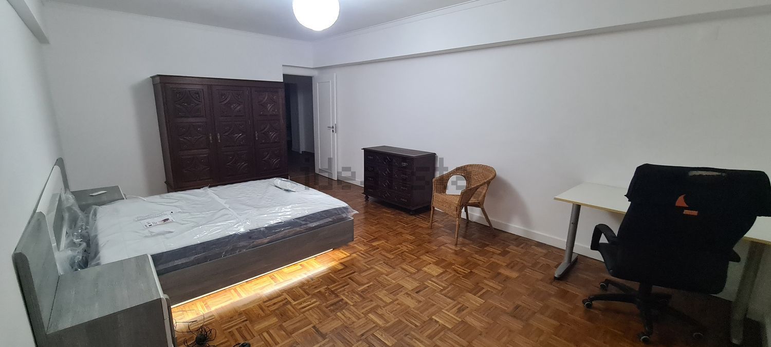 出租房间在Avenida Dom Luís I, 34 - 卧室