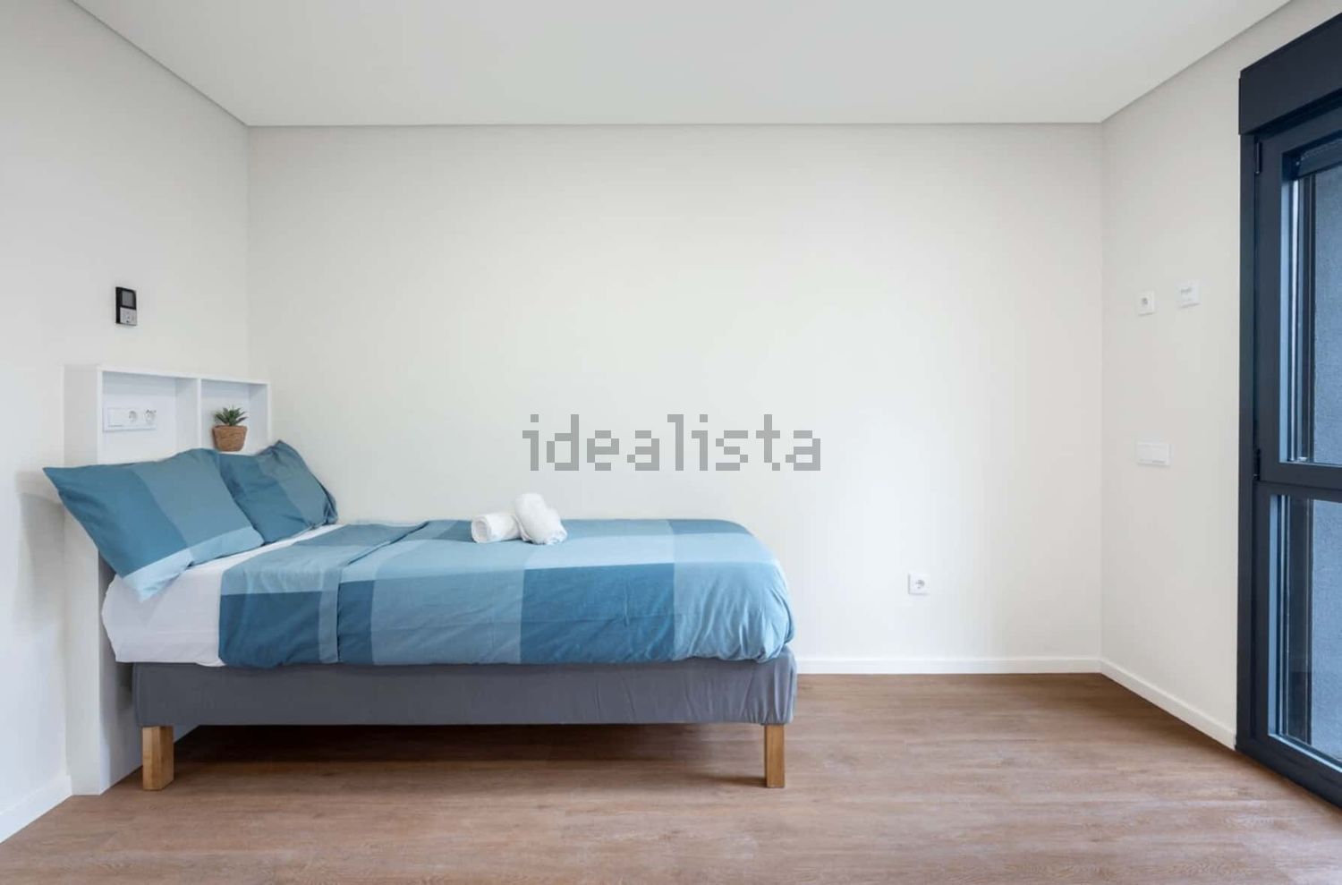 出租t0（单人公寓）在Praça Bernardo Santareno, 8 a - 卧室
