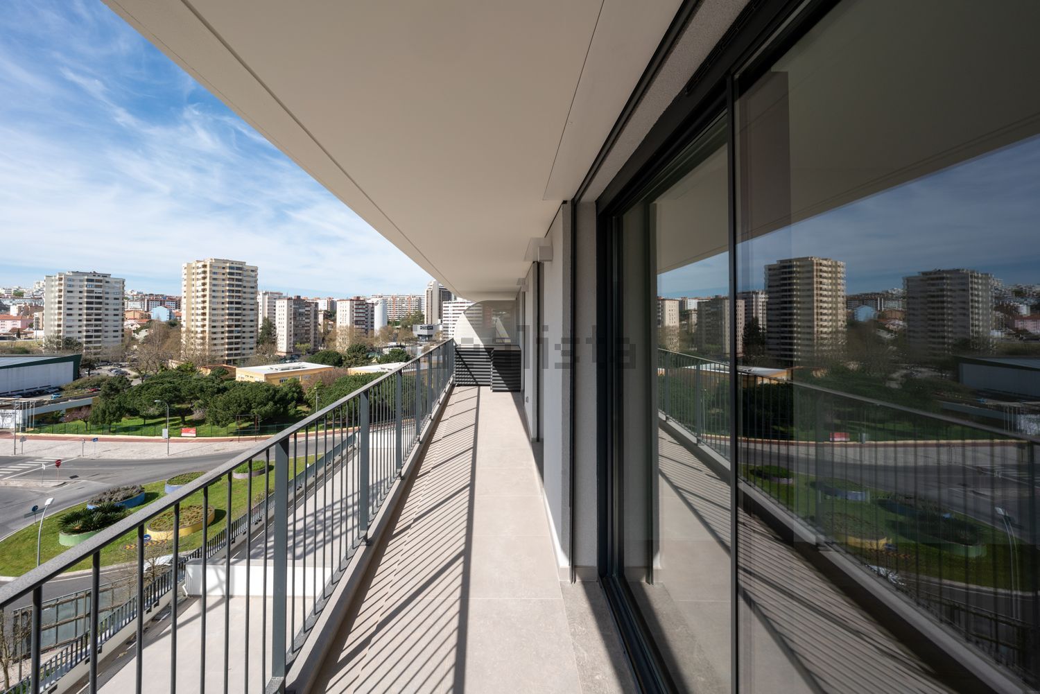 出租公寓 t2在Rua Amadeu de Sousa Cardoso, 3 - 阳台