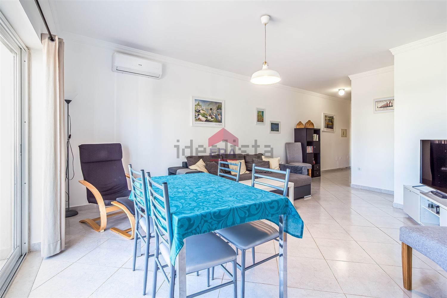 公寓 t2出售在Rua Francisco José Nascimento Bateira - 客厅