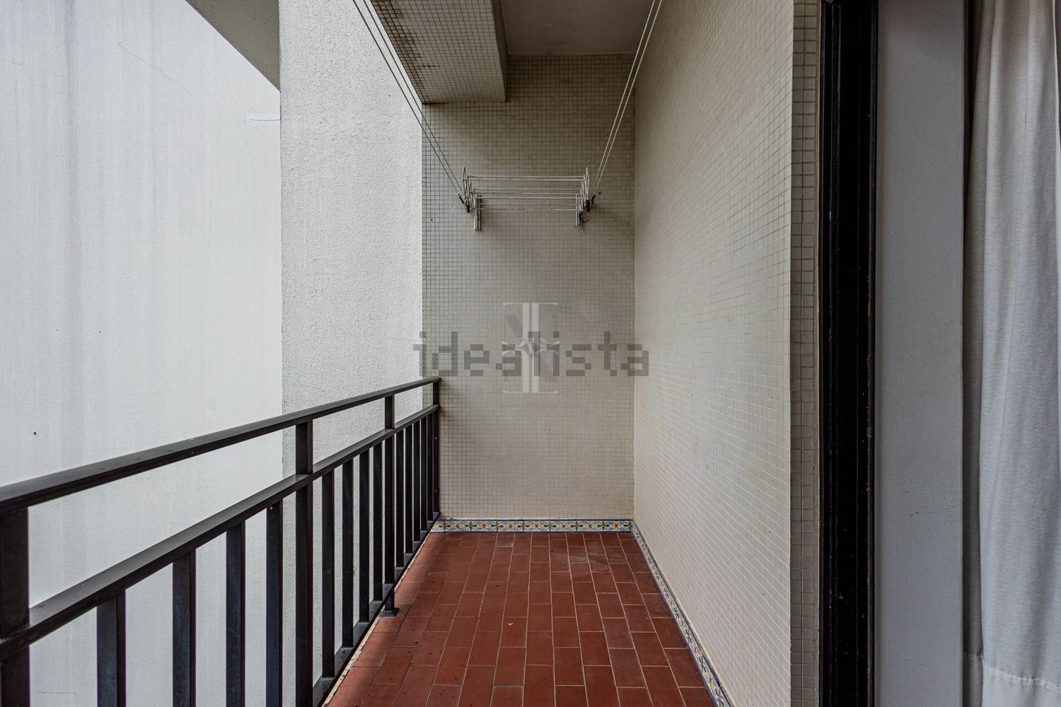 公寓 t4出售在Avenida António dos Santos - 过道