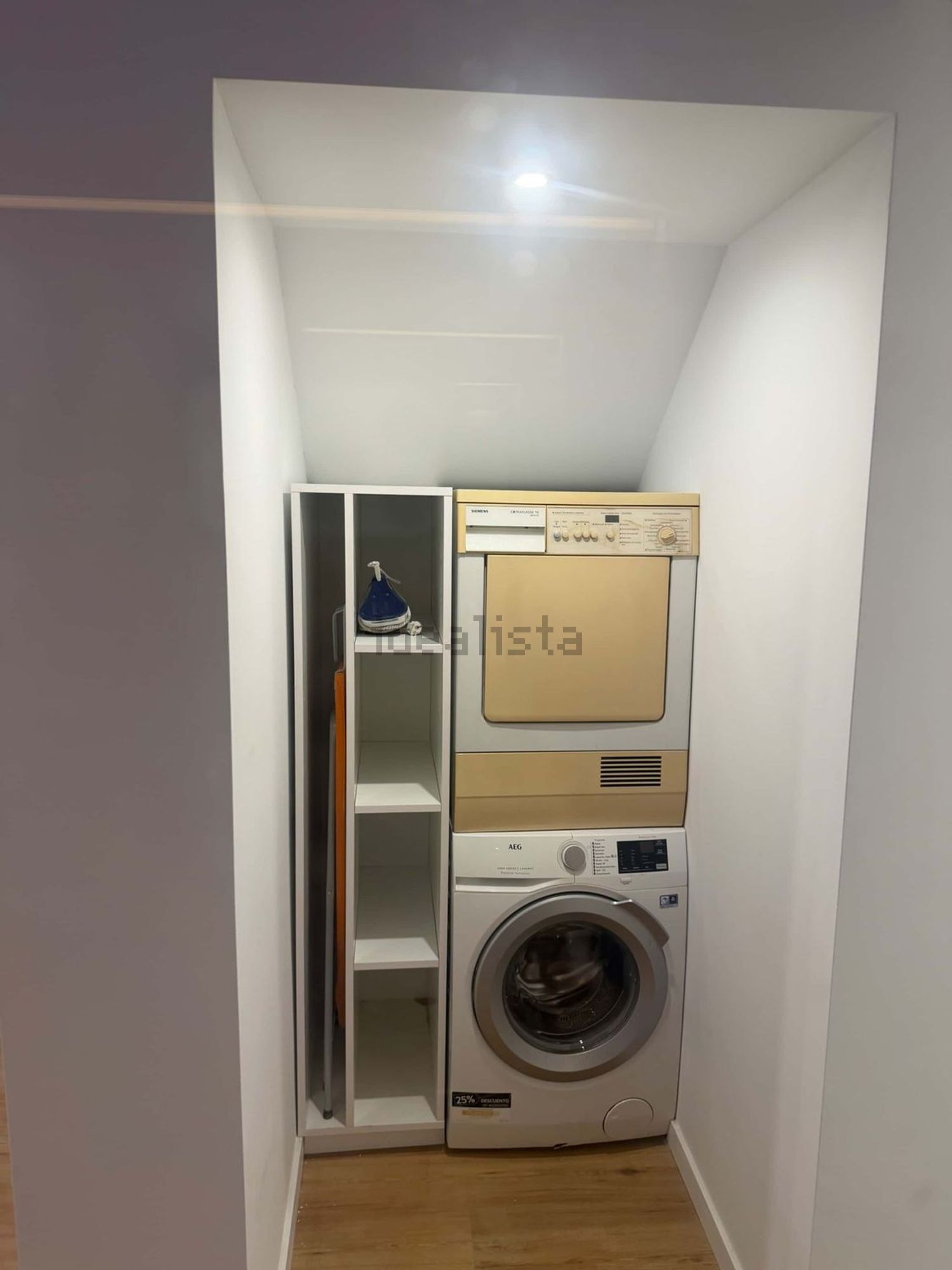 出租公寓 t1在Estrada do Calhariz de Benfica, 196 - 试衣间