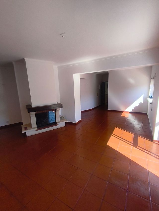 出租公寓 t3在Rua Infante Dom Fernando, 8