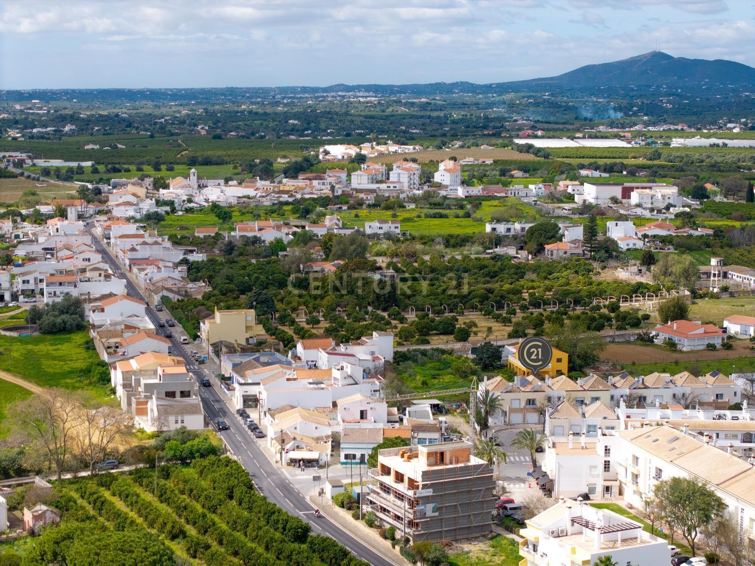 小楼房或独栋别墅出售在Estrada da Palmeira, 902 g - 视线