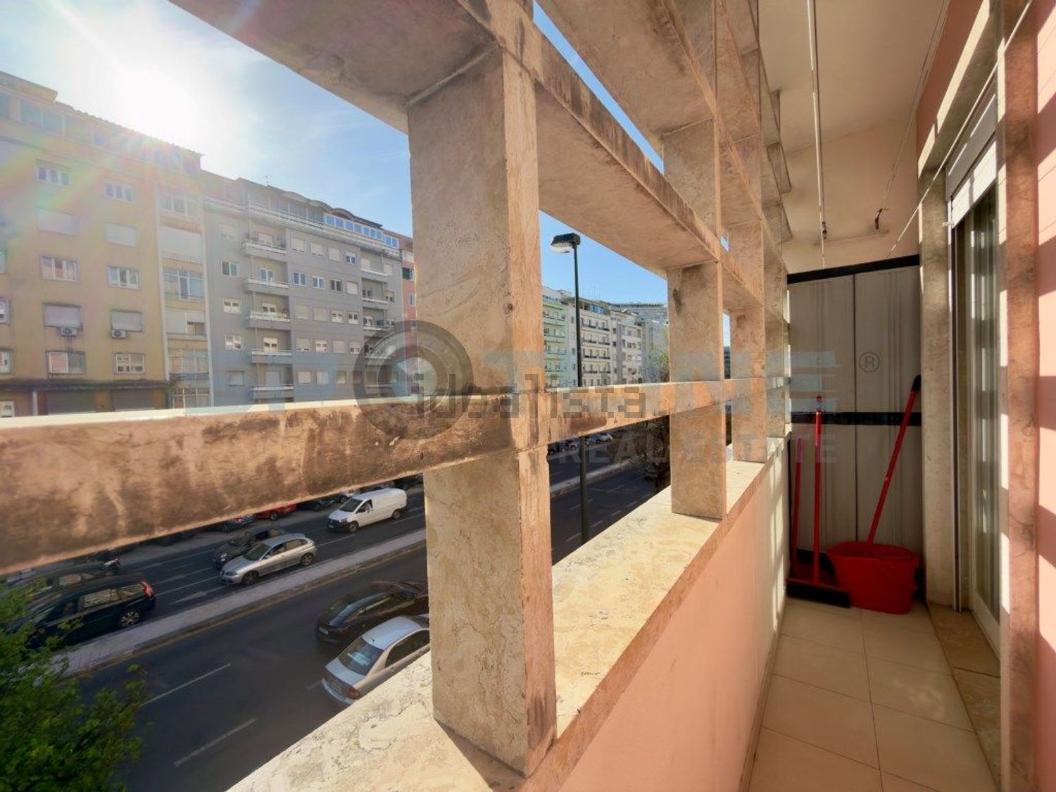 出租公寓 t2在Avenida de Roma, 76 - 露台