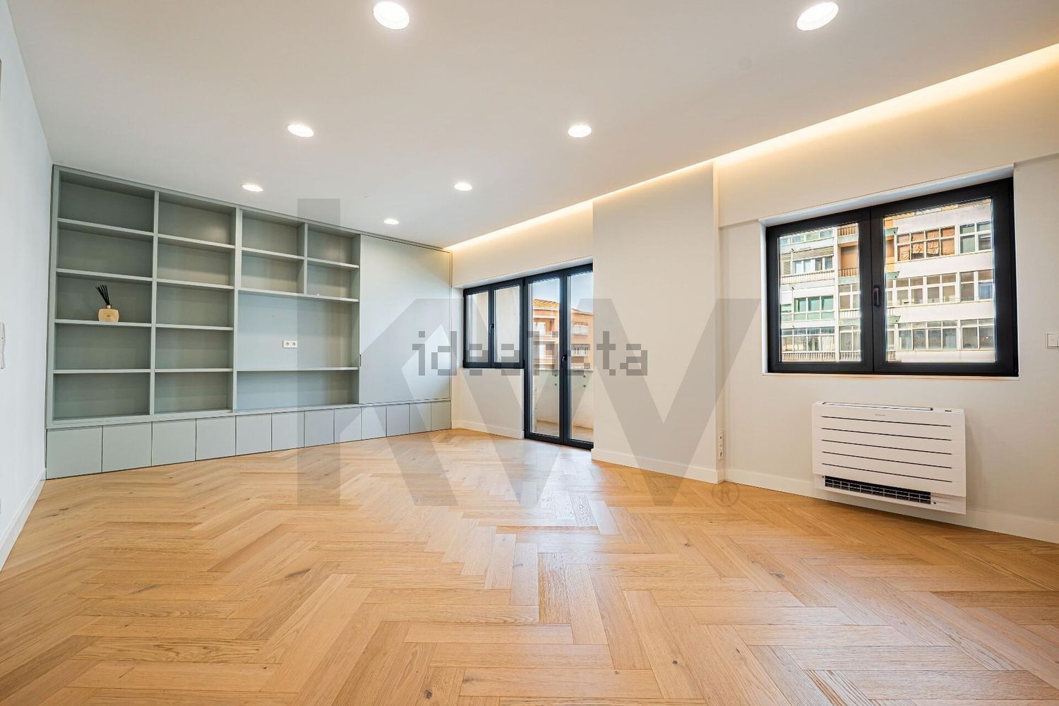 公寓 t3出售在Avenida Columbano Bordalo Pinheiro s/n - 照片