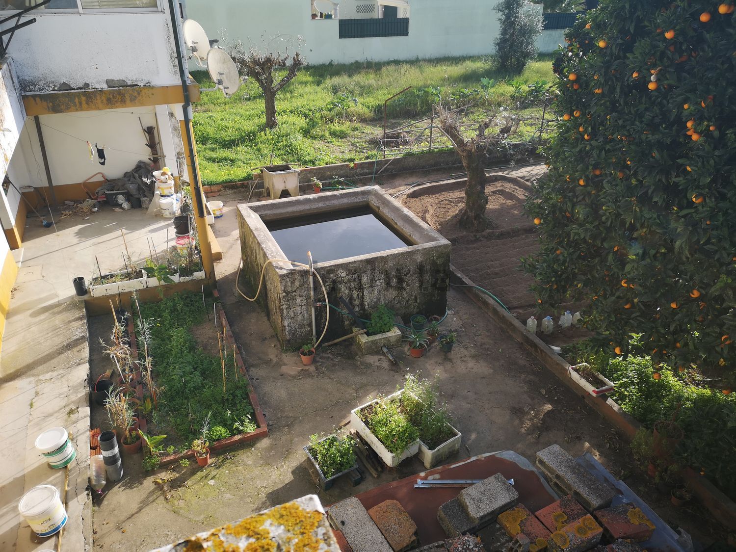 小楼房或独栋别墅出售在Rua do Centro Agrícola - 视线
