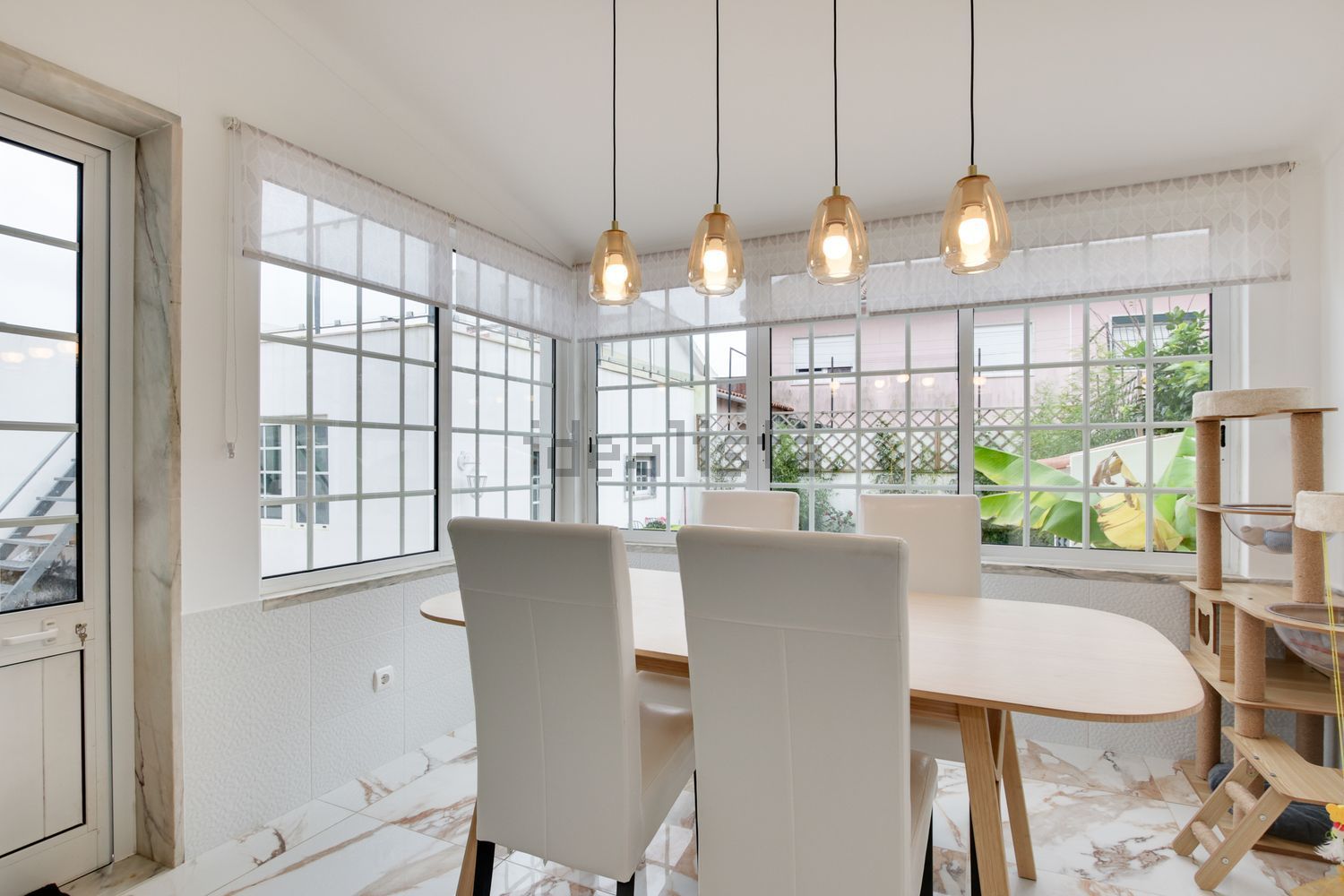 出租双拼别墅在Rua Padre Andrade, 23 - 客厅