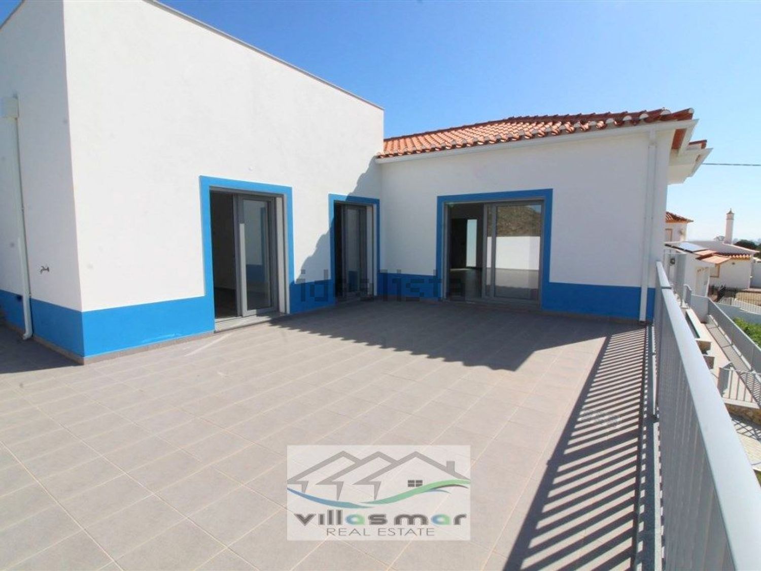 小楼房或独栋别墅出售在Centro de Castro Marim - 外立面