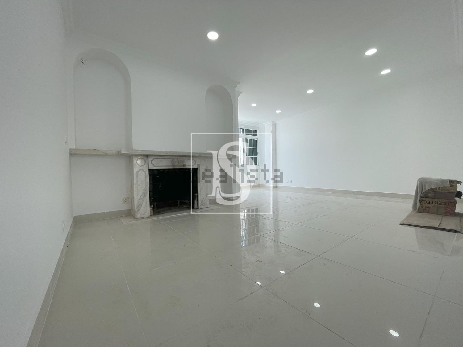 小楼房或独栋别墅出售在Carcavelos Centro - 照片