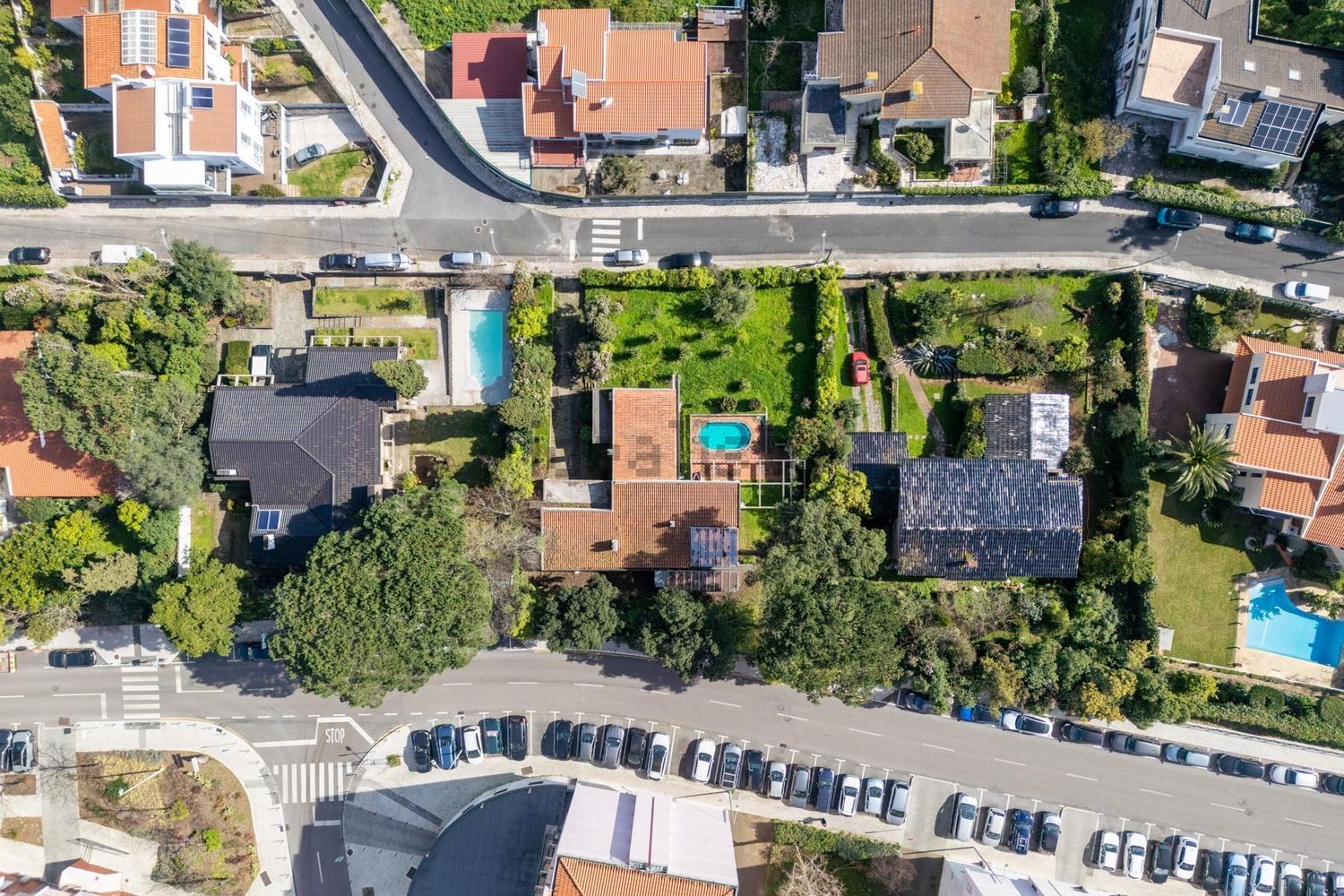 小楼房或独栋别墅出售在Avenida Leite de Vasconcelos, 5 - 游泳池