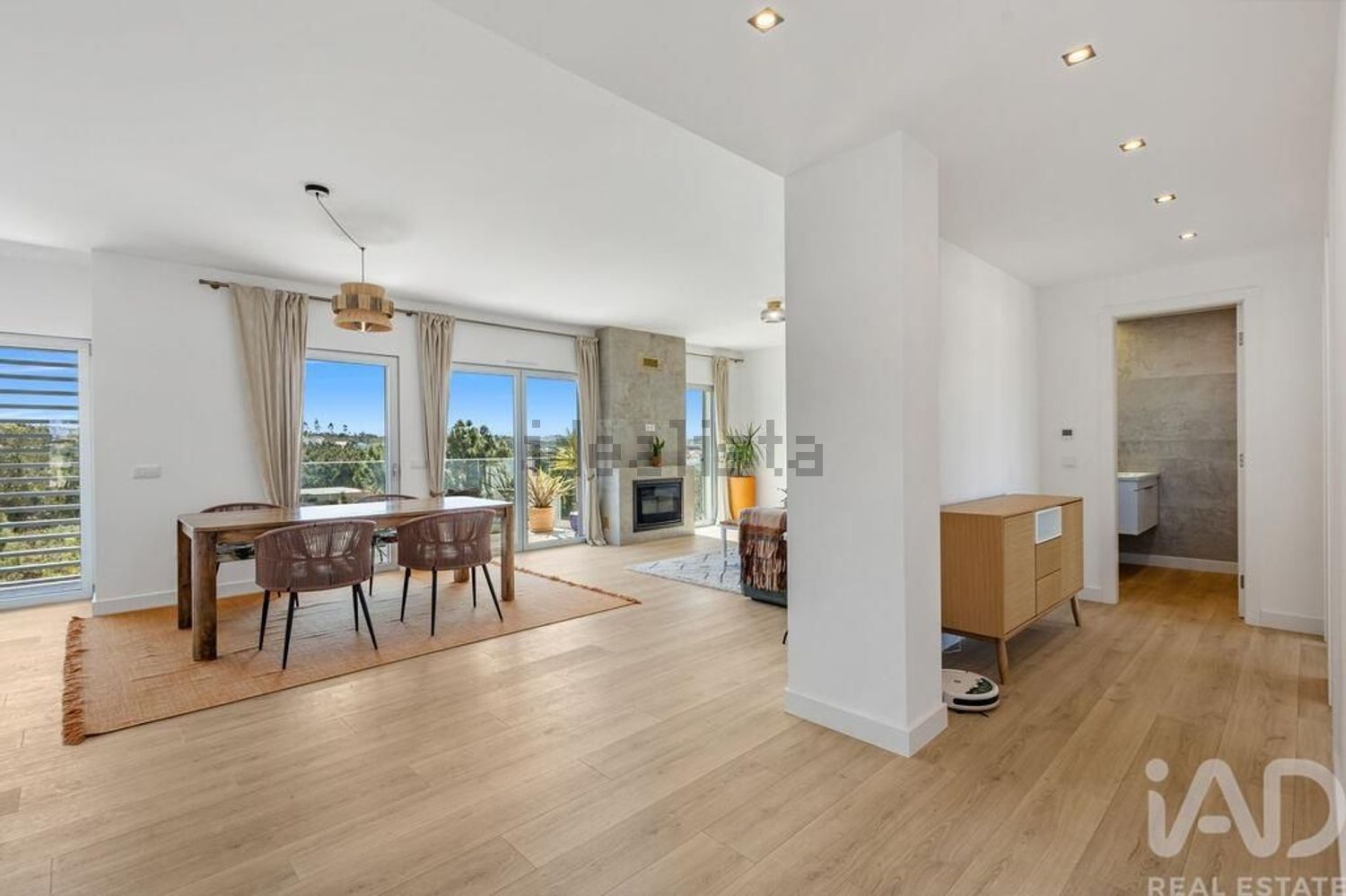 公寓 t3出售在Centro de A dos Cunhados - 客厅