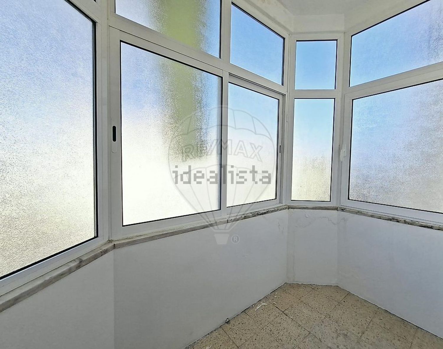 出租公寓 t2在Avenida dos Hospitais Civis de Lisboa - 居住