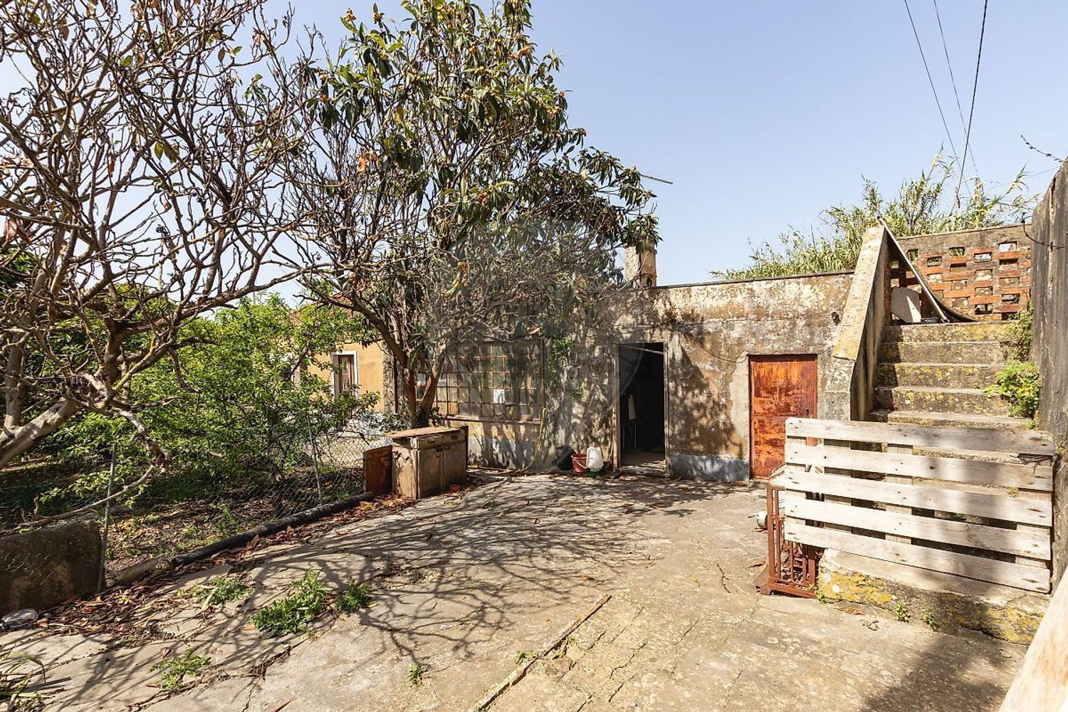 小楼房或独栋别墅出售在Rua 5 de Outubro - 照片