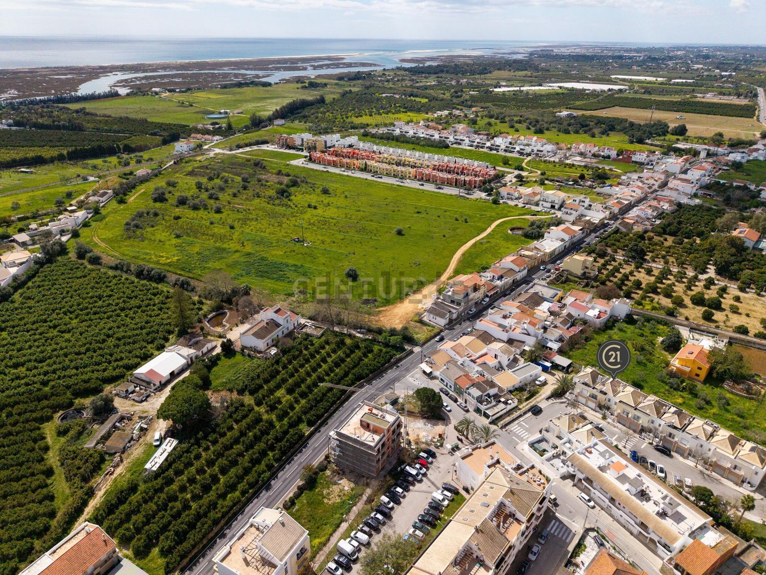 小楼房或独栋别墅出售在Estrada da Palmeira, 902 g - 视线