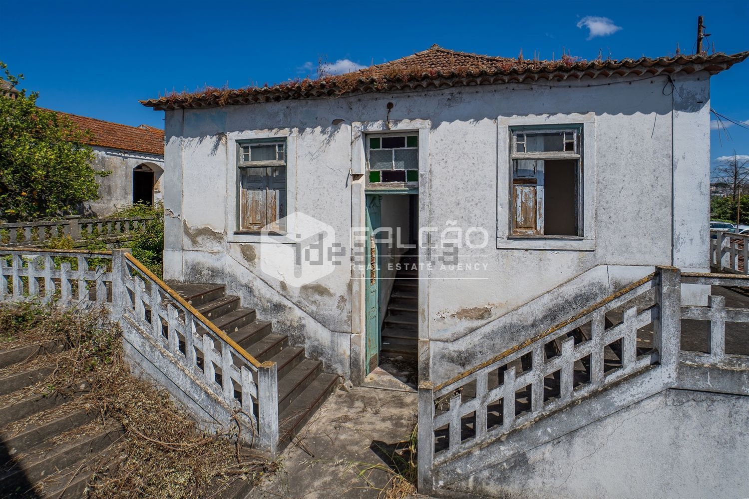 小楼房或独栋别墅出售在Cidade de Santarém - 外立面
