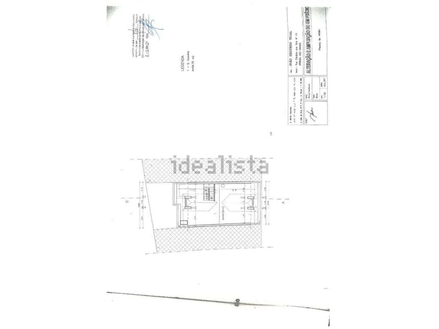 小楼房或独栋别墅出售在Rua Cândido dos Reis, 33 - 平面图