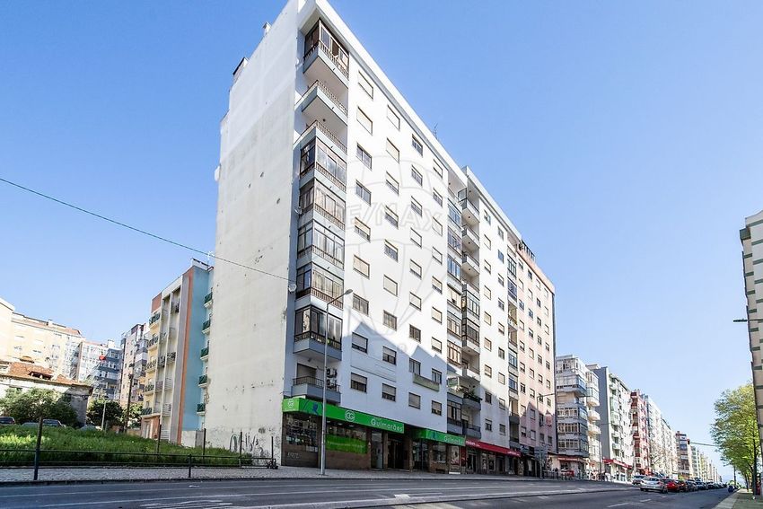 公寓 t2出售在Avenida Dom Nuno Álvares Pereira