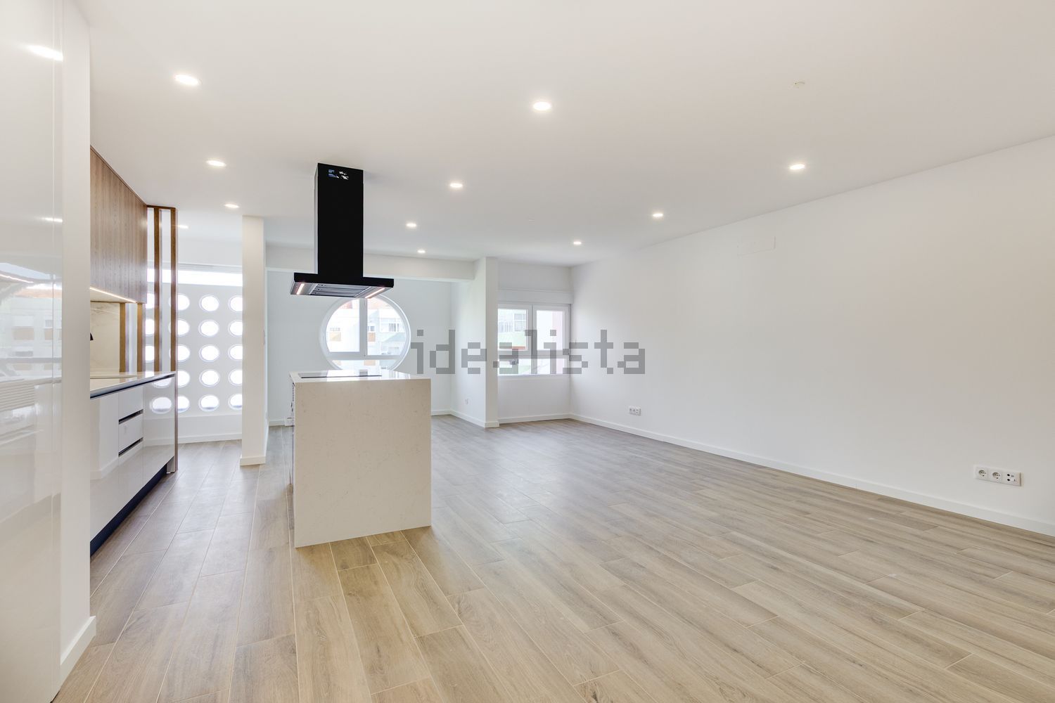 公寓 t2出售在Avenida Engenheiro Arantes e Oliveira, 2 - 客厅