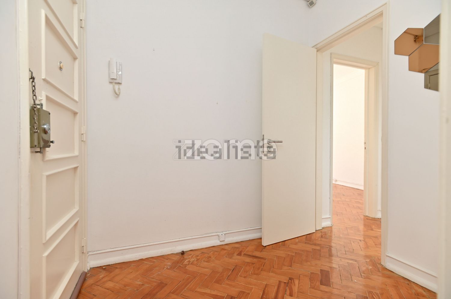 出租公寓 t2在Rua Conde das Antas, 48 - 前厅