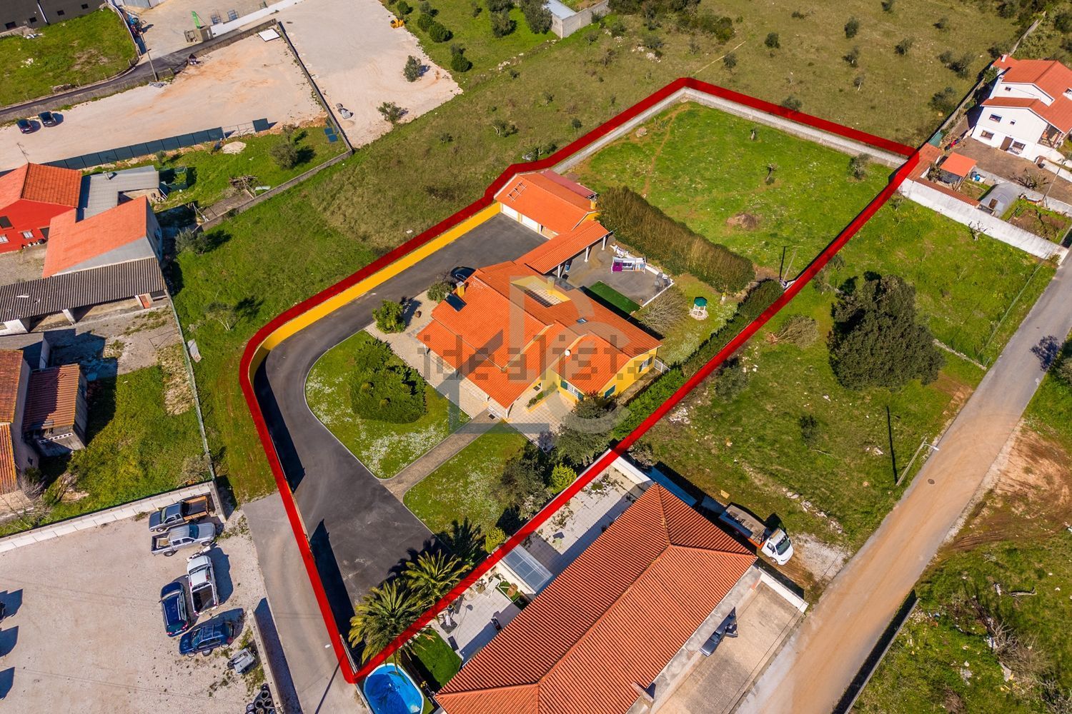 小楼房或独栋别墅出售在Avenida de Nossa Senhora de Fátima, 132 - 游泳池