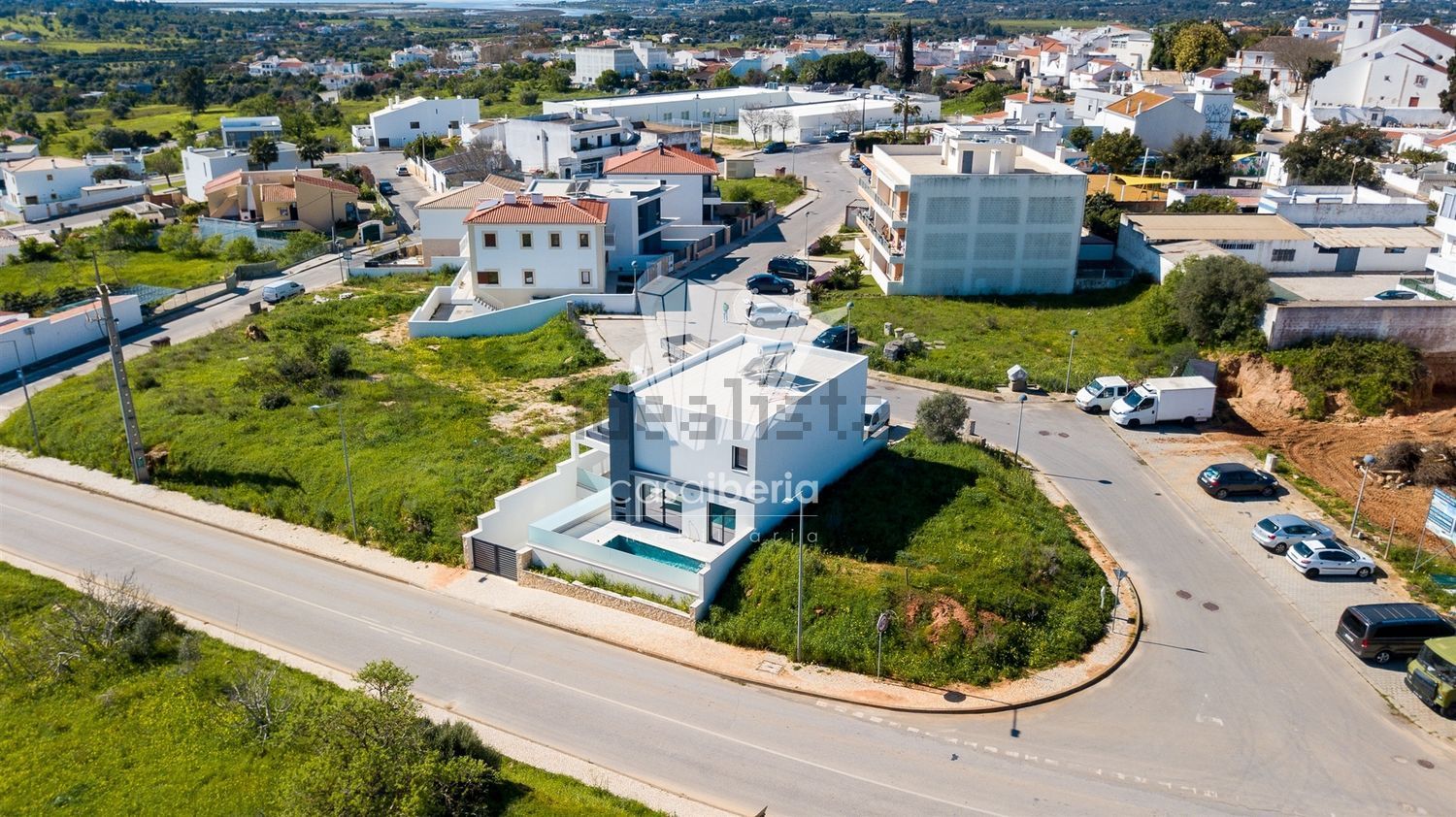 小楼房或独栋别墅出售在Centro da Vila - 视线