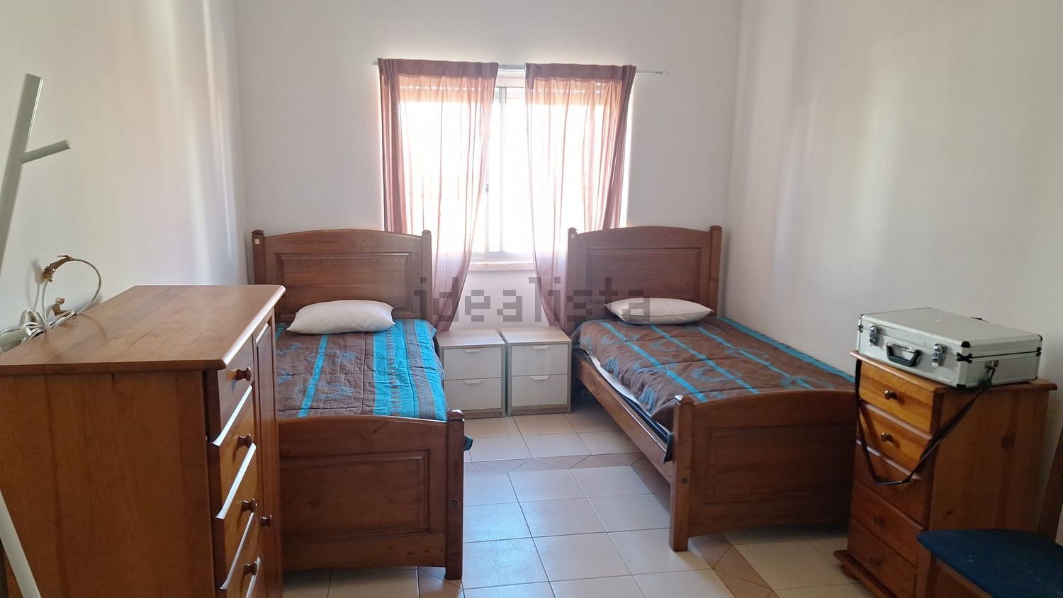 出租房间在Rua Cabo Verde, 6 - 卧室