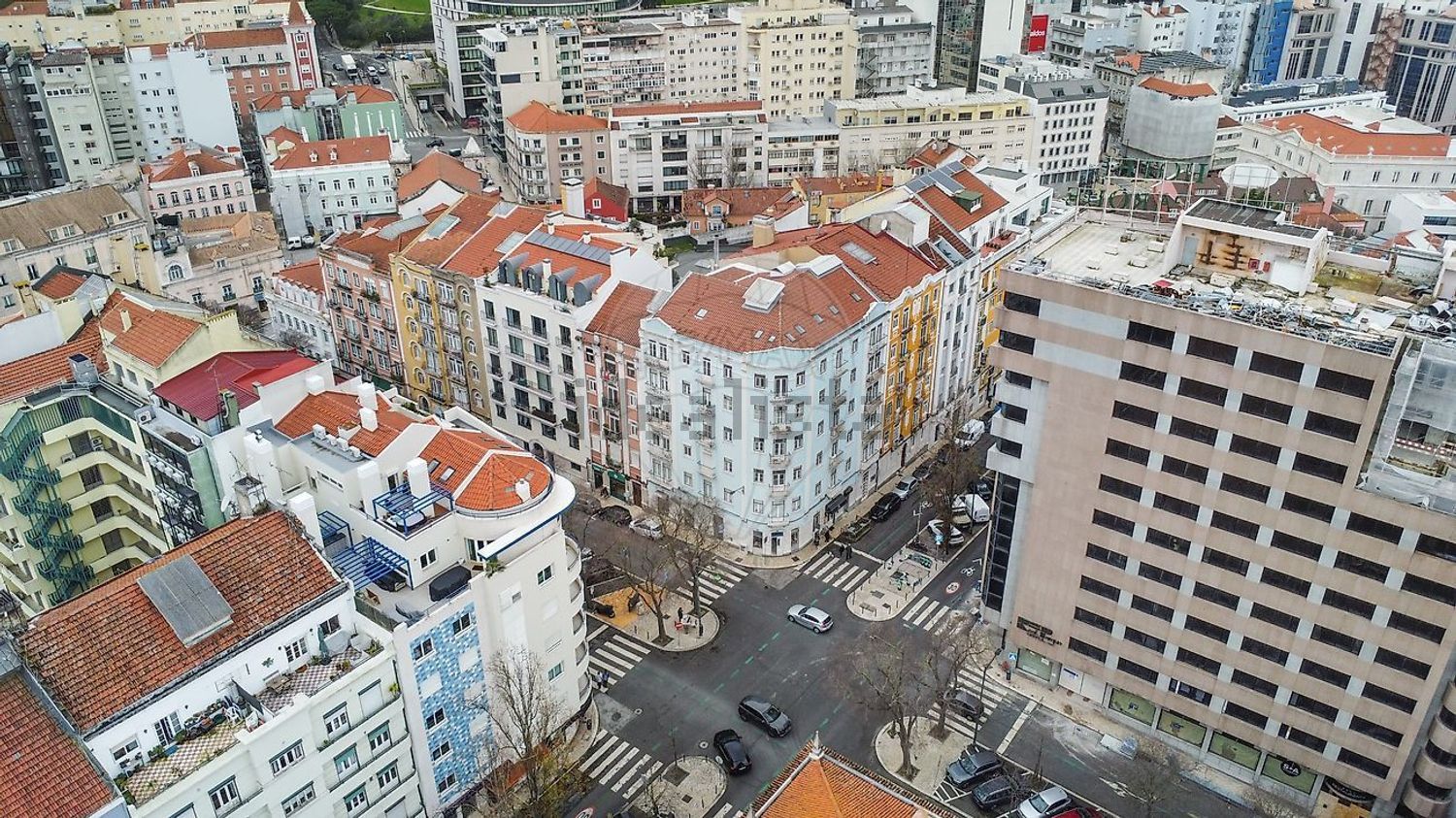 公寓 t4出售在Avenida Luís Bívar - 照片